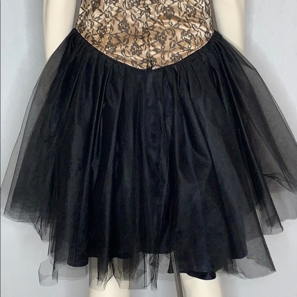 Vintage Gunne Sax strapless lace and tulle dress needs work - Picture 8 of 15